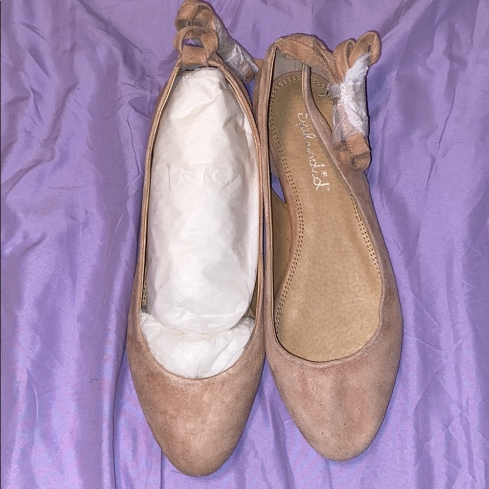 Brand New Splendid Tan Suede Flats Sz 9.5